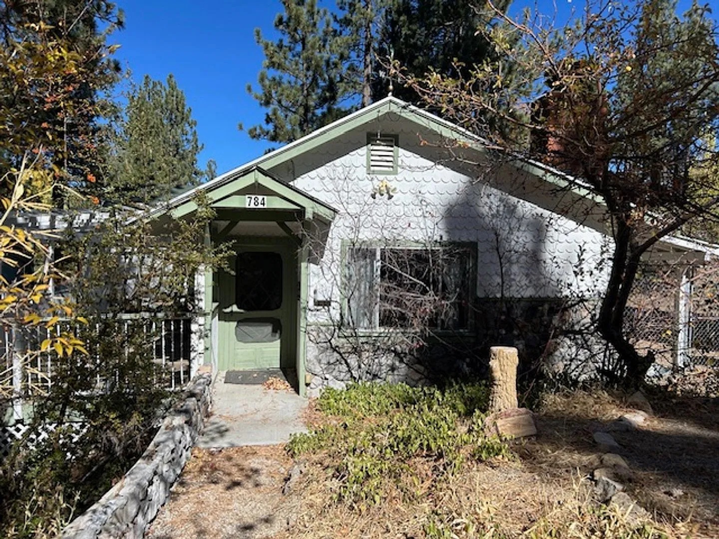 784 Berkley Lane — Photo 3