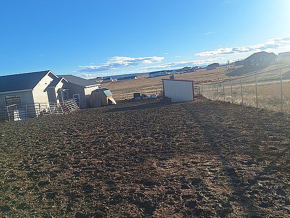 3rd image of 3835 Nellie Christine Dr