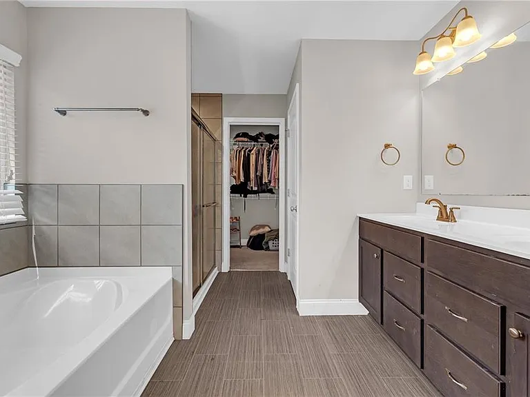 1645 Hillcrest Dr — Photo 22