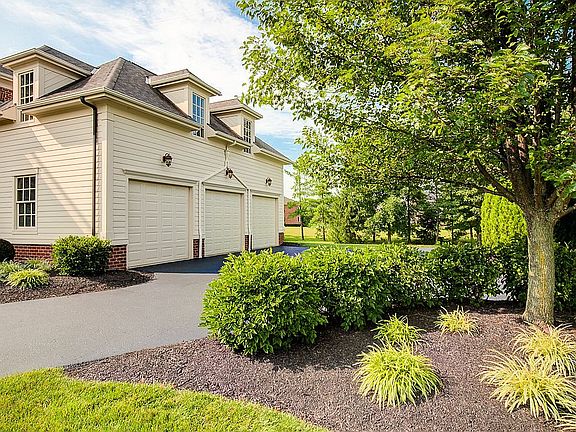 2nd image of 3601 Shirley Ct