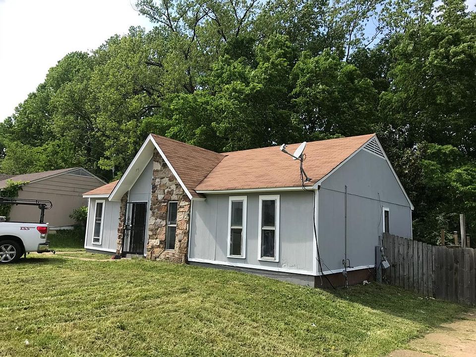 1st image of 3744 Walsingham Dr