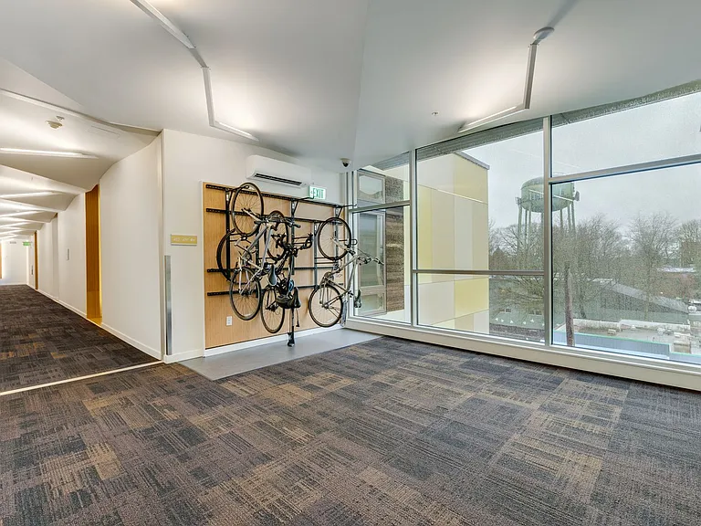 1455 N Killingsworth St #417 — Photo 32