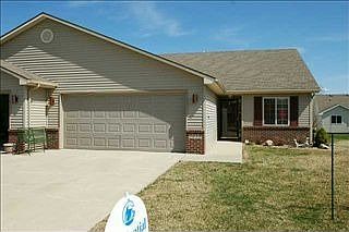 1st image of 3027 SE Turnberry Dr