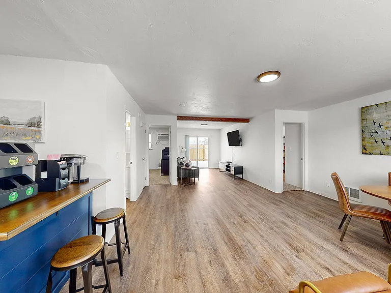 Creekside Apartments — Photo 20