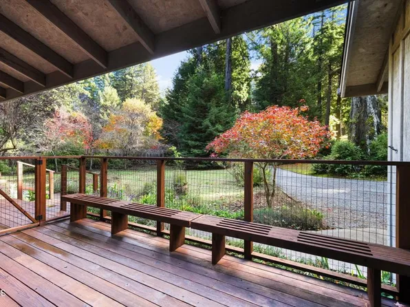45260 Surfwood Dr, Mendocino, CA 95460