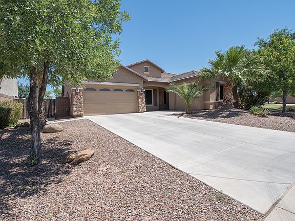 5th image of 44542 W Garden Ln