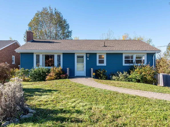 6 Chestnut Ln, Dartmouth, NS B2Y 3X2