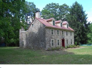 15 Frame Ave, Malvern, PA 19355