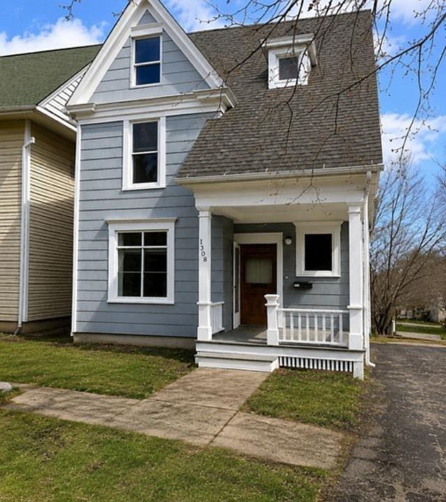 1st image of 1308 E 4th Street