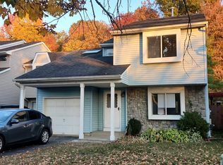 48 Winchester Dr, East Windsor, NJ 08520