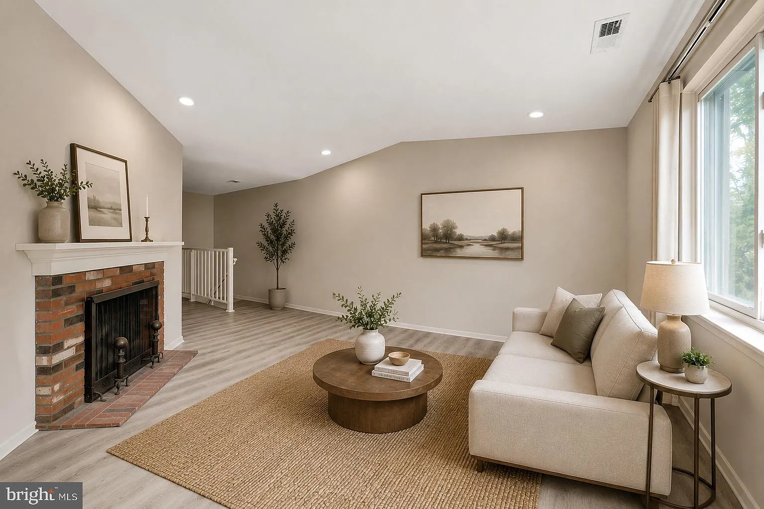 2 bed, 1110 sqft, $2,100 — Photo 1