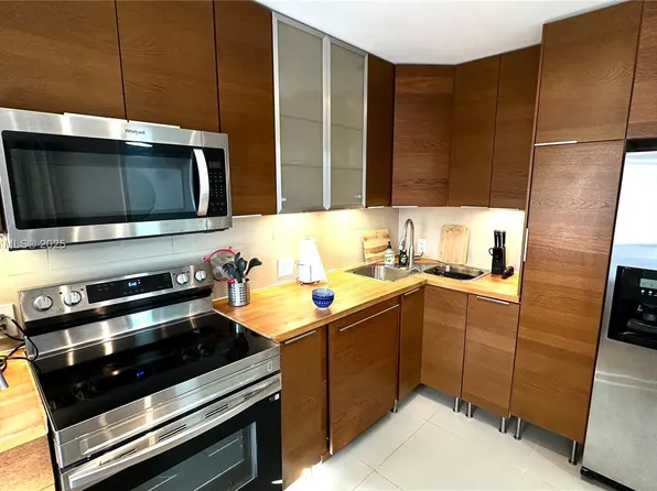 2651 S Course Dr APT 307, Pompano Beach, FL 33069