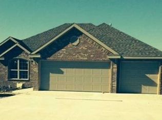 1495 NW 102nd St, Clive, IA 50325