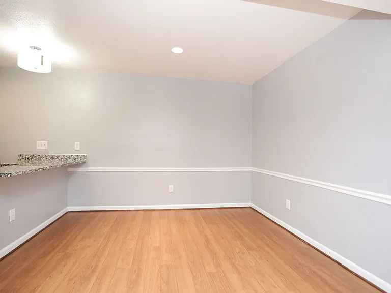 2100 Wilcrest Dr #B — Photo 1