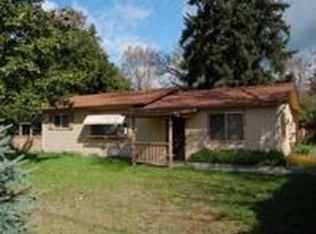 602 E Park St, Grants Pass, OR 97527