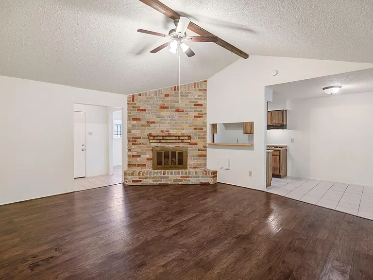 12718 Panay Dr — Photo 11
