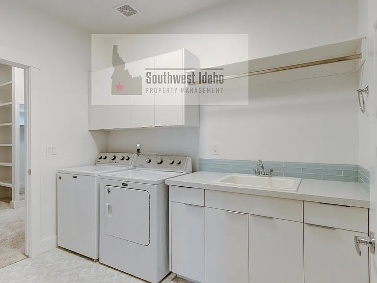 476 W Buroak Dr — Photo 35