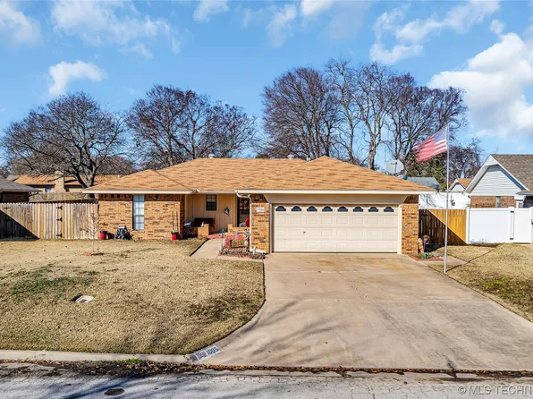 1905 8th Ave NW, Ardmore, OK 73401