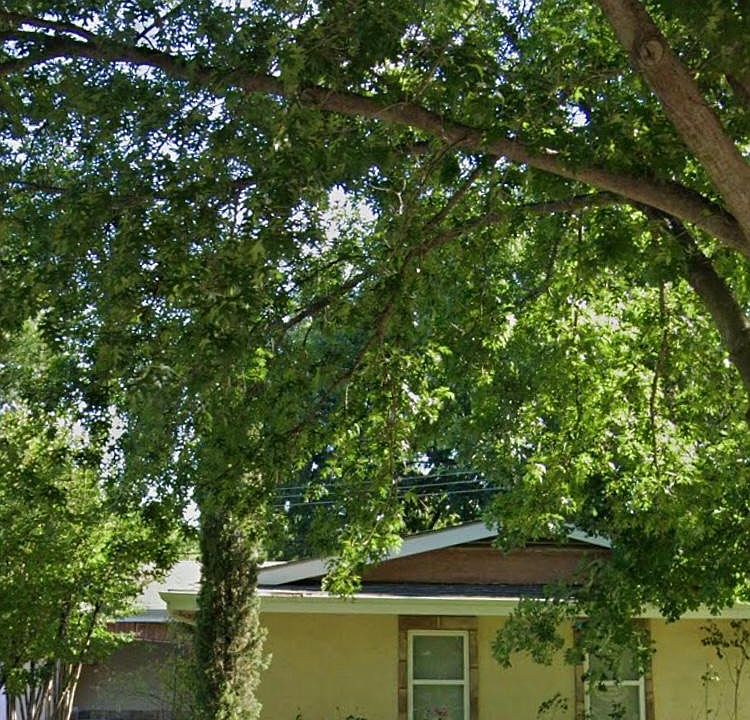 1st image of 2555 Squire Pl