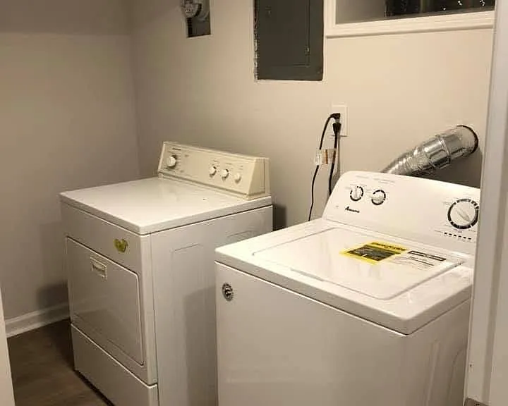 8611 Ellen Ct — Photo 2