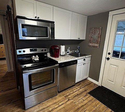 5th image of 2649 Shadyside Rd