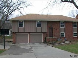 3639 S 104th St, Omaha, NE 68124
