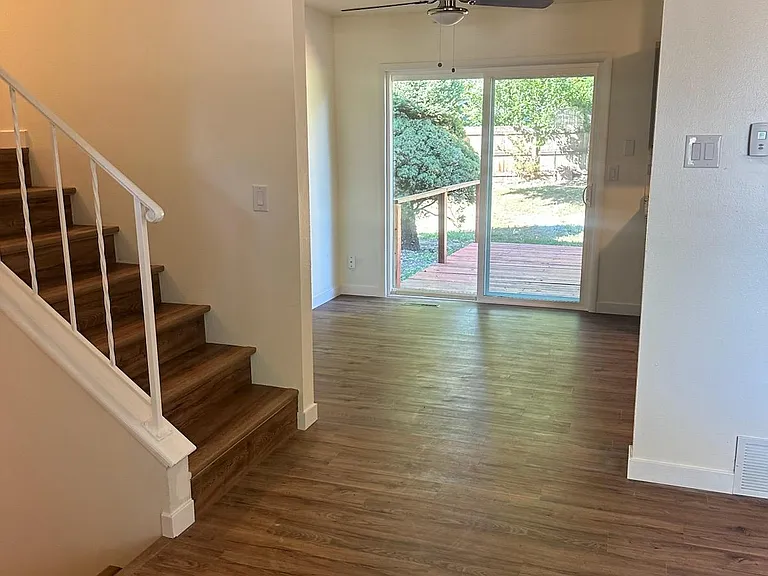 Stover Cir — Photo 3