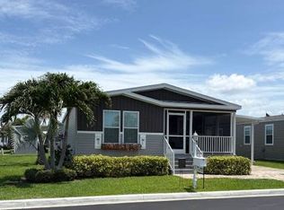 104 Cottonwood Ln, Naples, FL 34112