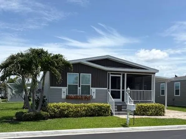 104 Cottonwood Ln, Naples, FL 34112
