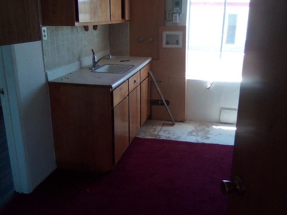 1st image of 216 N 7th Ave #1