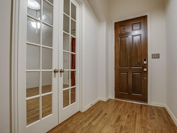 4th image of 125 Crestbrook Dr
