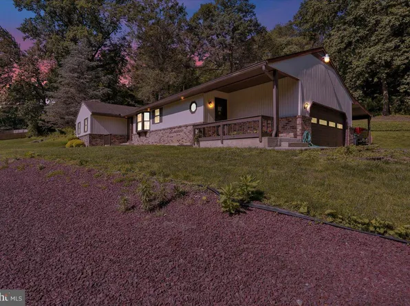 90 Preston Rd, Wernersville, PA 19565