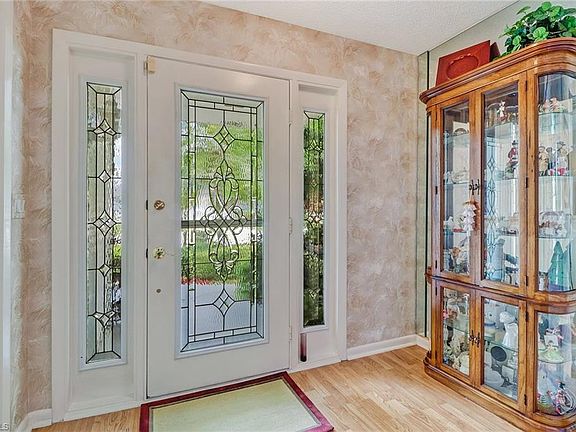 3rd image of 1206 Broadwater Dr