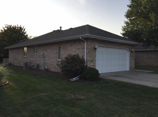 2303 Flaxen Mill Ct, Springfield, IL 62704