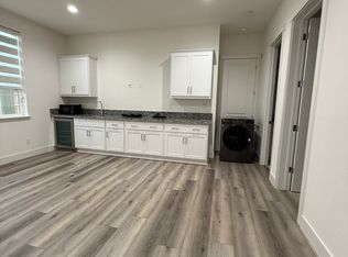 17320 Canutes Ct, Lathrop, CA 95330