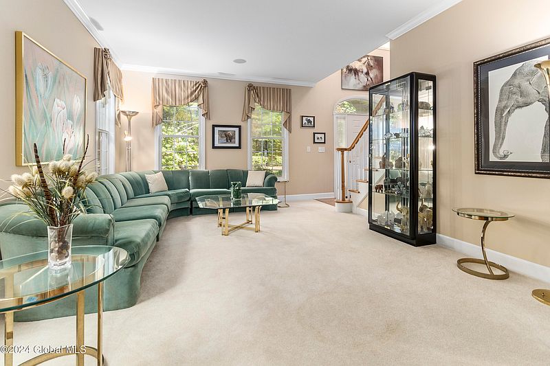 5th image of 55 Regatta View Drive