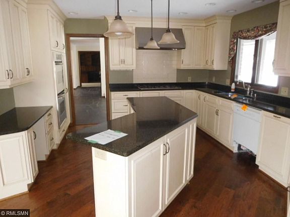 5th image of 2524 Old Bridge Ln