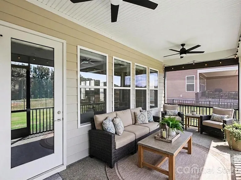 2026 Lake Como Dr — Photo 25