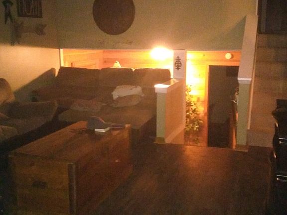 5th image of 17505 Glenwood Ave