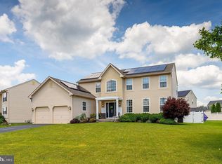 1686 Carriage Dr, Williamstown, NJ 08094