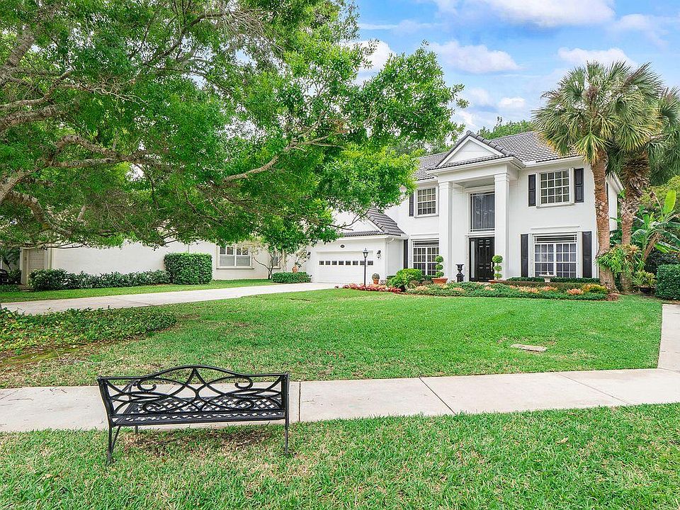 1st image of 152 Oakwood Lane