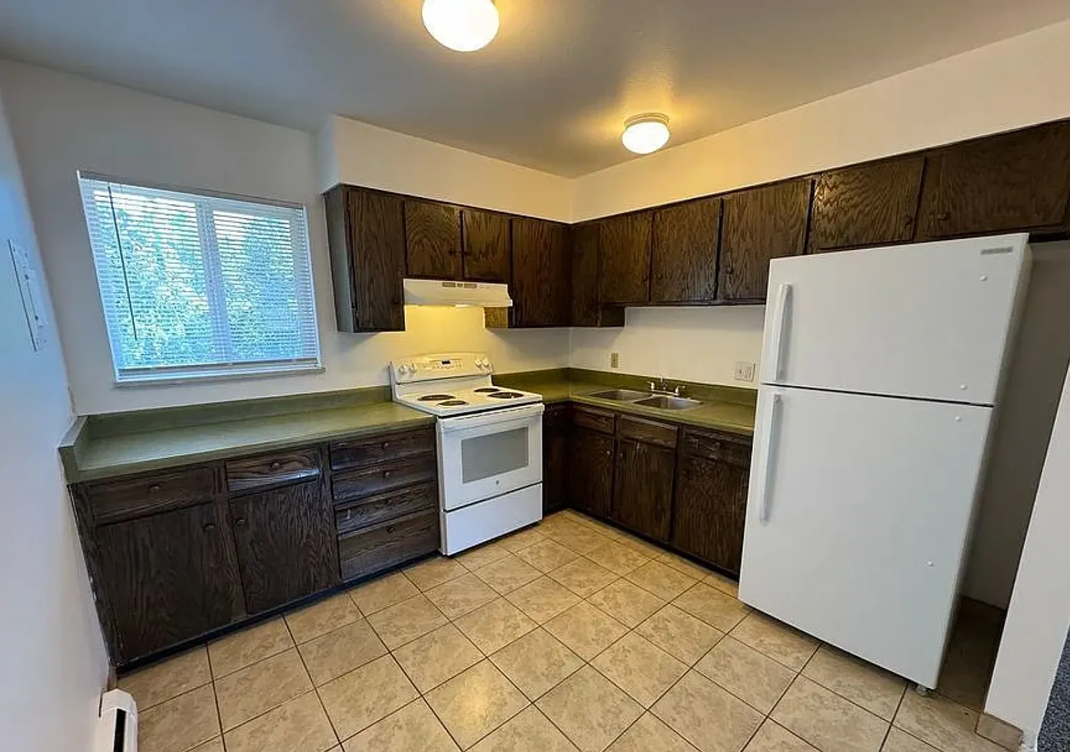 321 Bonnie Court — Photo 2