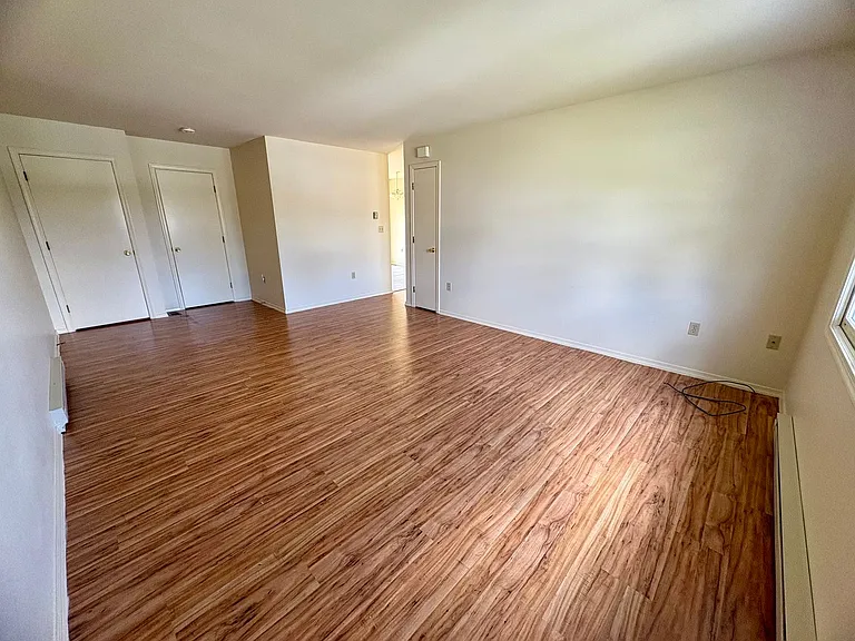 10 Mary Dr — Photo 6