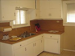 3rd image of 2209 Avenue O