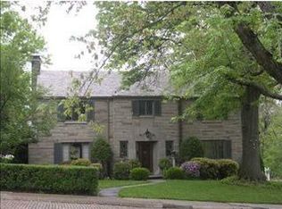 90 Park Entrance Dr, Pittsburgh, PA 15228