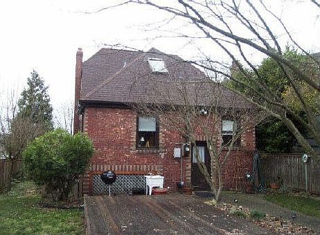 2nd image of 8242 4th Ave NE