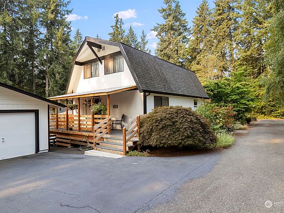 2nd image of 2758 Marine Drive