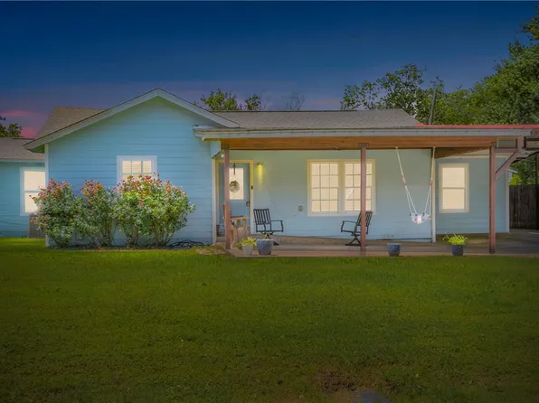 1127 S 29th St, Waco, TX 76711