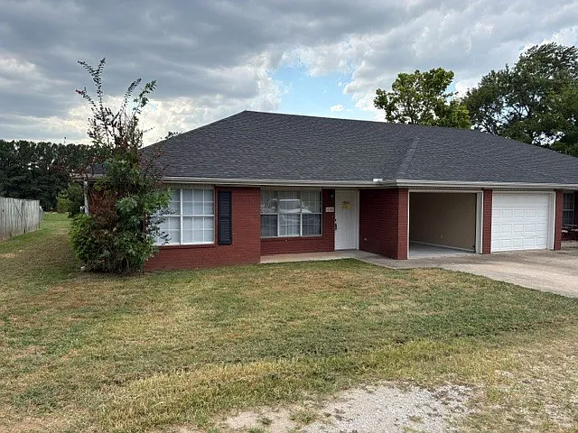 2 bed, 1126 sqft, $1,350 — Photo 4