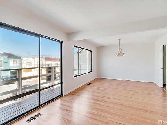5th image of 2579 41st Ave